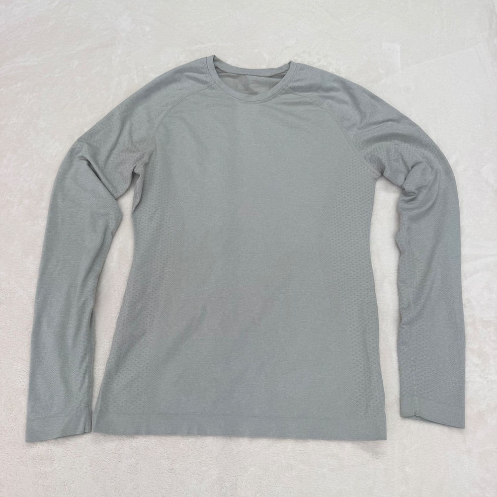 FIGS Salta Seamless Long Sleeve Underscrub Top Women Medium Grey W22KW1010